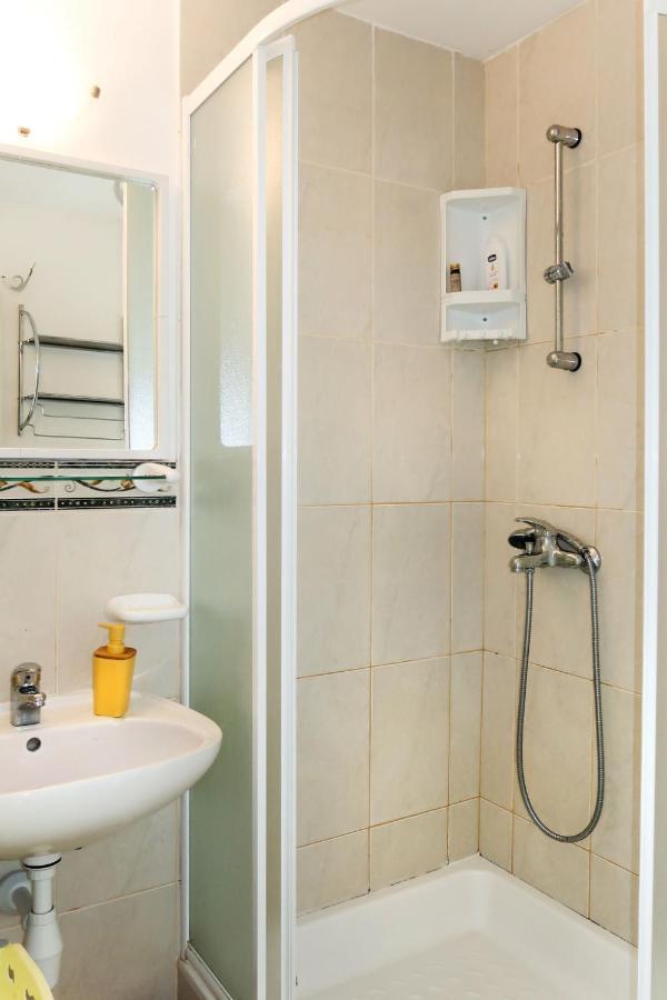 Holiday Home Garden Apartment - Brc650 By Interhome Sumartin Eksteriør bilde